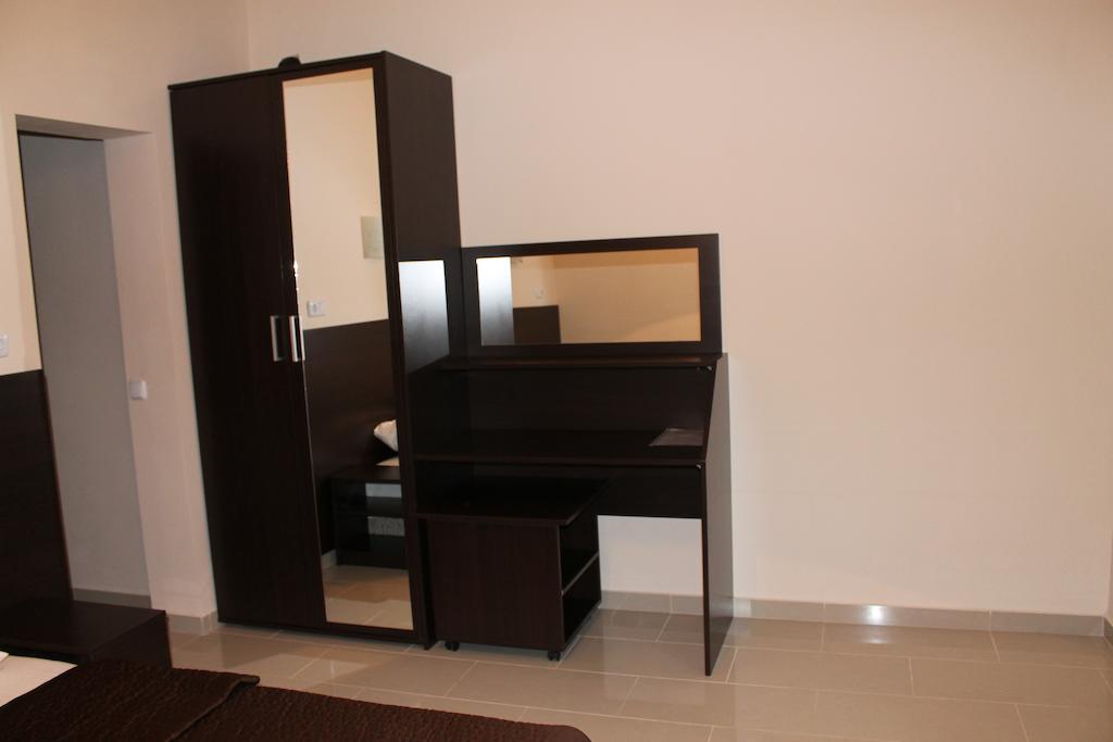 Solar Apartments Херцег Нови Екстериор снимка